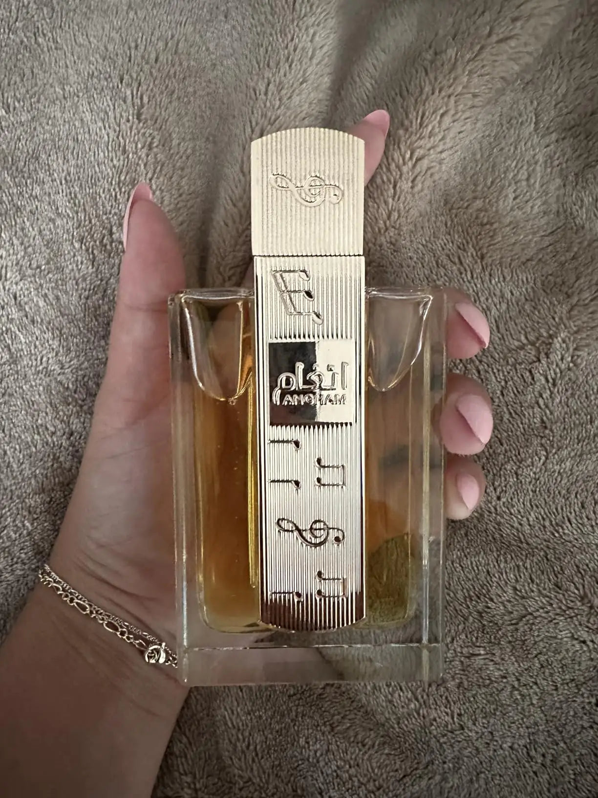 Lattafa Angham Perfume for Women & Men 100ml | Long Lasting Arabic Eau De Parfum | Luxury Oriental Fragrance, Unisex Scent.